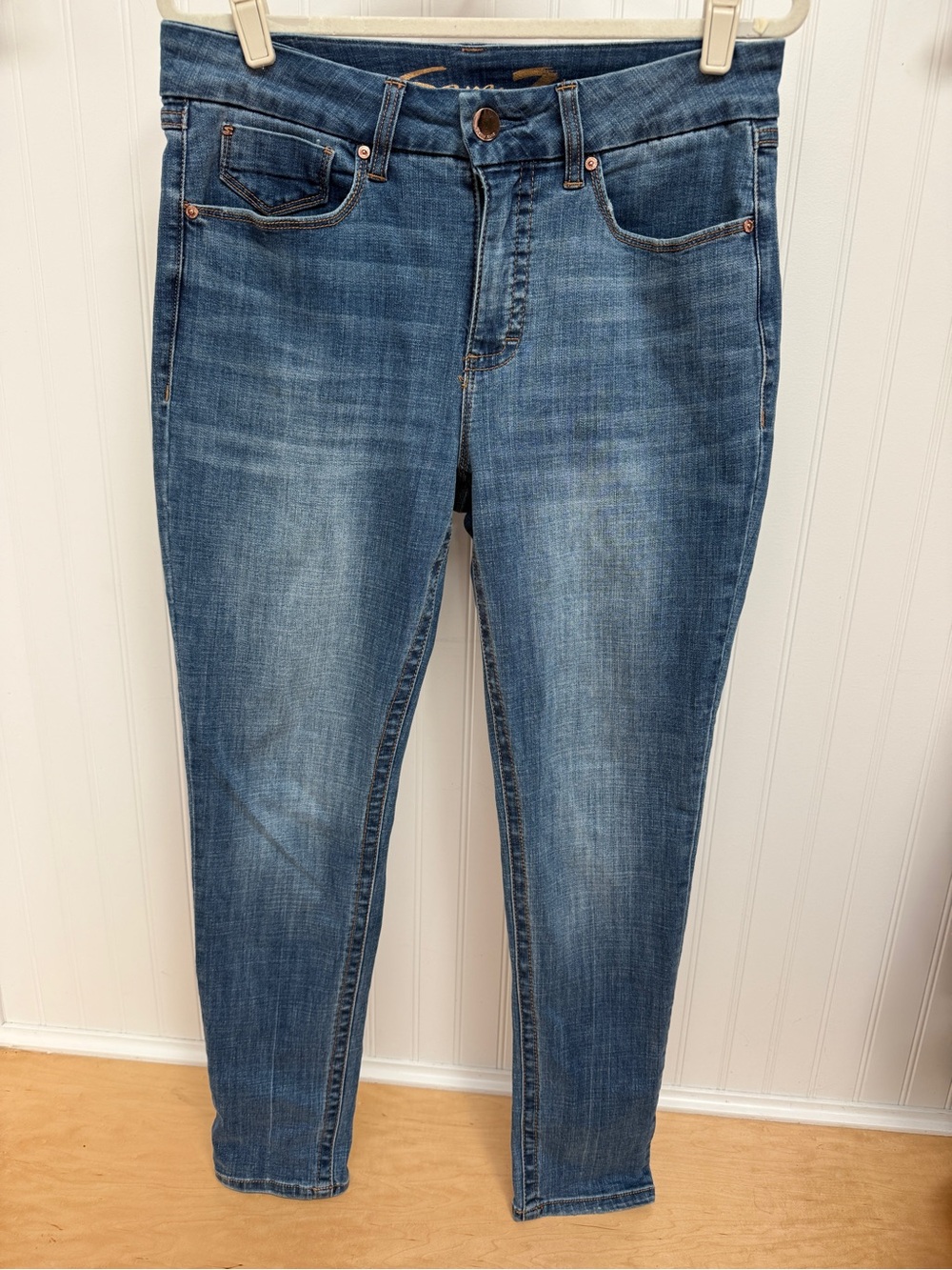 Seven7 Women’s size 12 Skinny High Rise Tummyless Skinny medium wash denim Jean